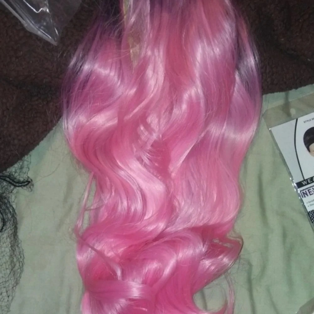KAMI PINK OMBRÉ WIG *NWT*